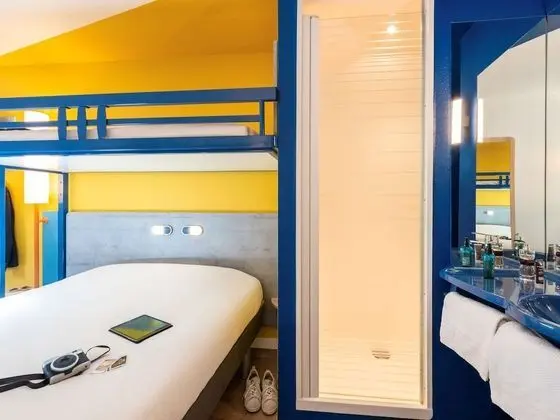 Üç Kişilik Oda, 3 Tek Kişilik Yatak