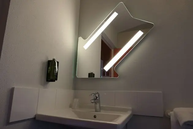 Üç Kişilik Oda, Birden Çok Yatak