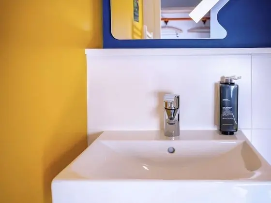 Tek Büyük Yataklı Oda, 1 Çift Kişilik Yatak