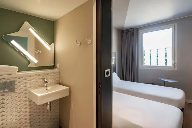 İki Ayrı Yataklı Oda, 2 Tek Kişilik Yatak