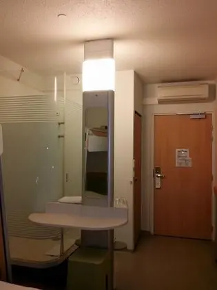 Üç Kişilik Oda, Birden Çok Yatak