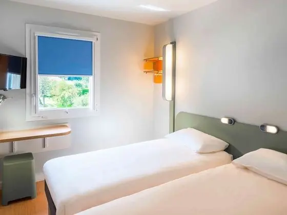 İki Ayrı Yataklı Oda, 2 Tek Kişilik Yatak