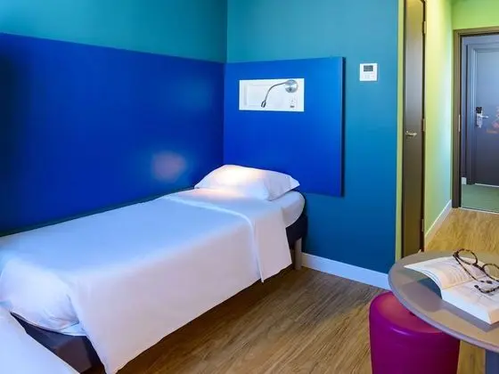 Apart Daire, 2 Tek Kişilik Yatak