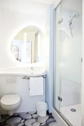 Üç Kişilik Oda, Birden Çok Yatak