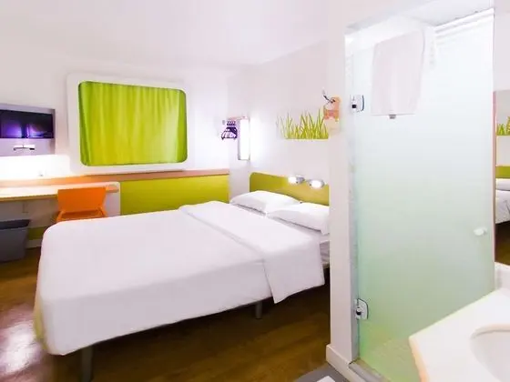 Oda, 1 Çift Kişilik Yatak
