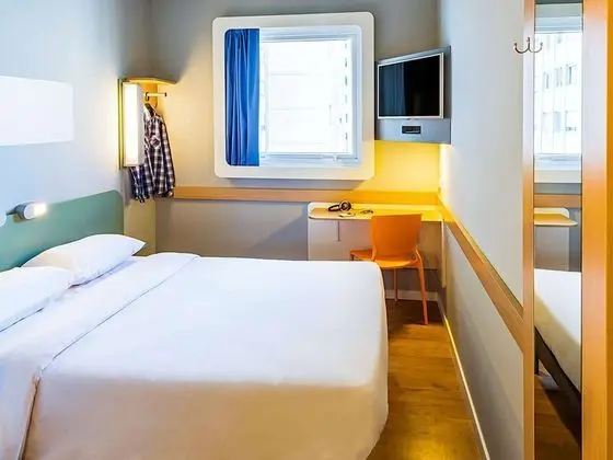 Standard Oda, 1 Çift Kişilik Yatak