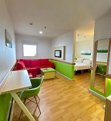 Executive Room, 1 Queen Bed (with Runaway View)