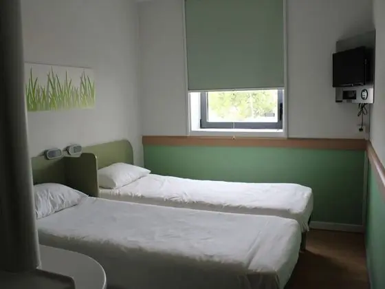 İki Ayrı Yataklı Oda, 2 Tek Kişilik Yatak
