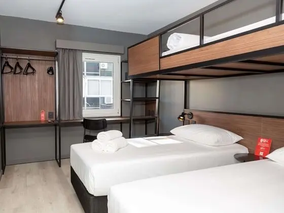 Oda