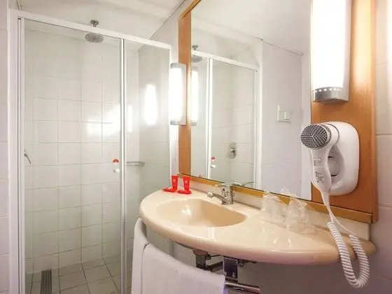 Standard Oda, 1 Çift Kişilik Yatak