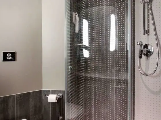 Tek Büyük Yataklı Oda, Birden Çok Yatak