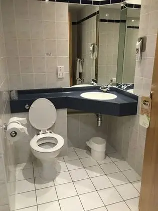 Tek Büyük Yataklı Oda, 1 Çift Kişilik Yatak