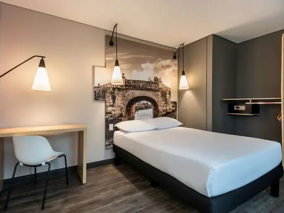 Standard Oda, 1 Çift Kişilik Yatak