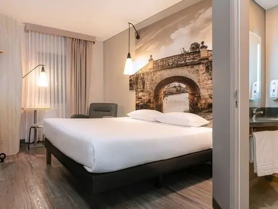 Standard Oda, 1 Çift Kişilik Yatak