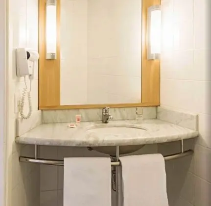 Standard Oda, 1 Çift Kişilik Yatak