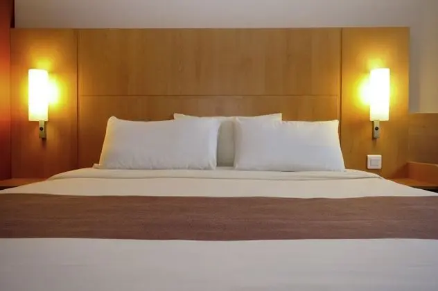 Tek Büyük Yataklı Oda, 1 Çift Kişilik Yatak