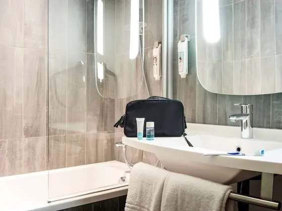 Standard Tek Büyük Yataklı Oda, 1 Çift Kişilik Yatak, Manzaralı (River Meuse)