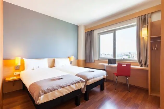 Standart Twin Room, Şehir Manzaralı