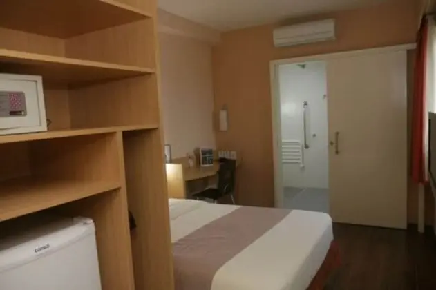 Standard Oda, 1 Çift Kişilik Yatak
