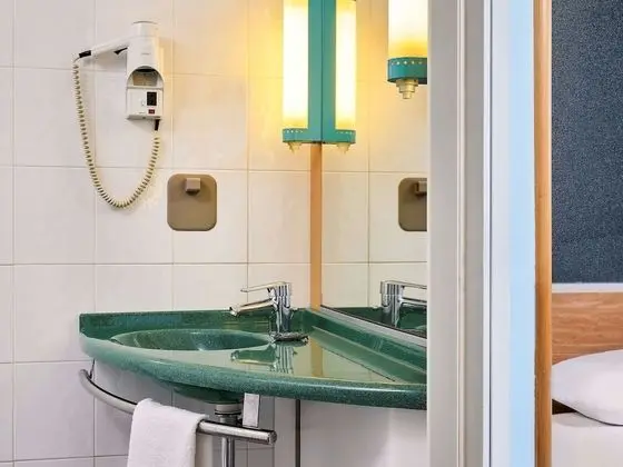 Standard Oda, 1 Çift Kişilik Yatak