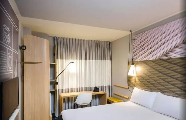 Standard Oda, 1 Çift Kişilik Yatak ve Çekyat