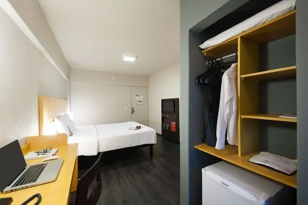 Oda, 1 Büyük (Queen) Boy Yatak, Deniz Manzaralı