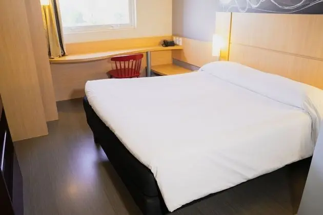 Standard Oda, 1 Çift Kişilik Yatak