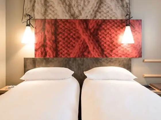 Oda, 2 Tek Kişilik Yatak
