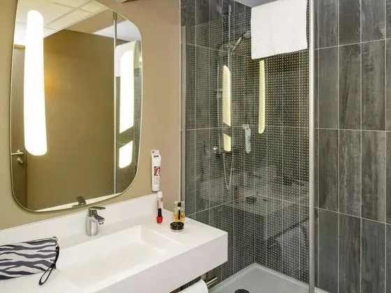 Oda, 2 Tek Kişilik Yatak