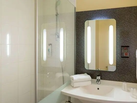 Standard Oda, 1 Çift Kişilik Yatak