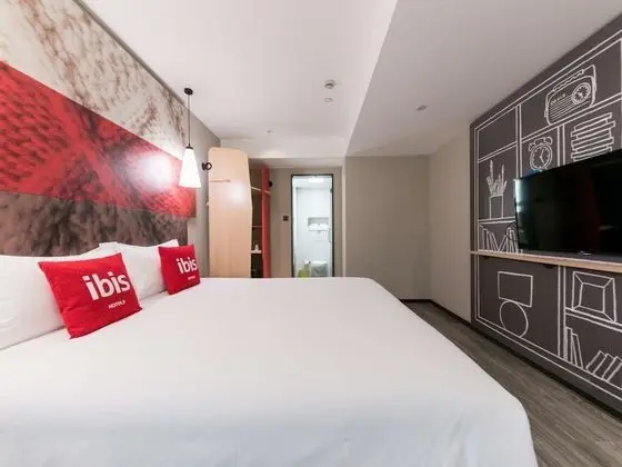 Business Tek Büyük Yataklı Oda
