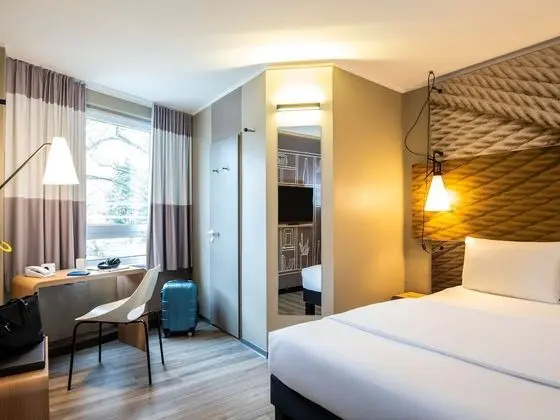 Oda, 1 Çift Kişilik Yatak (New Sleeping Comfort Concept)