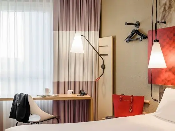 Oda, 2 Tek Kişilik Yatak (New Sleeping Comfort Concept)
