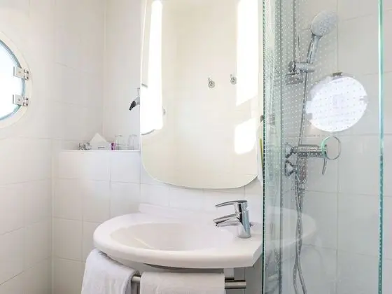 Oda, 2 Tek Kişilik Yatak (New Sleeping Comfort Concept)