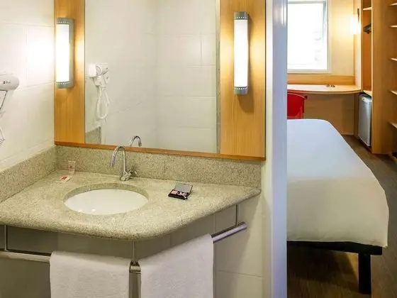 Standard Oda, 1 Çift Kişilik Yatak