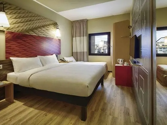 Standart Oda, Şehir Manzaralı