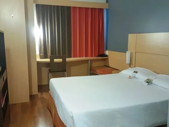 Standard Oda, 1 Çift Kişilik Yatak