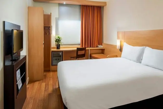 Standart Oda, Şehir Manzaralı