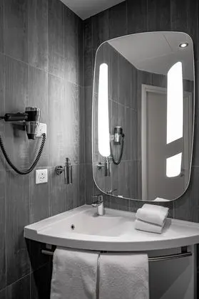 İki Ayrı Yataklı Oda, 1 Tek Kişilik Yatak, Manzaralı (Skyline, High Floor)