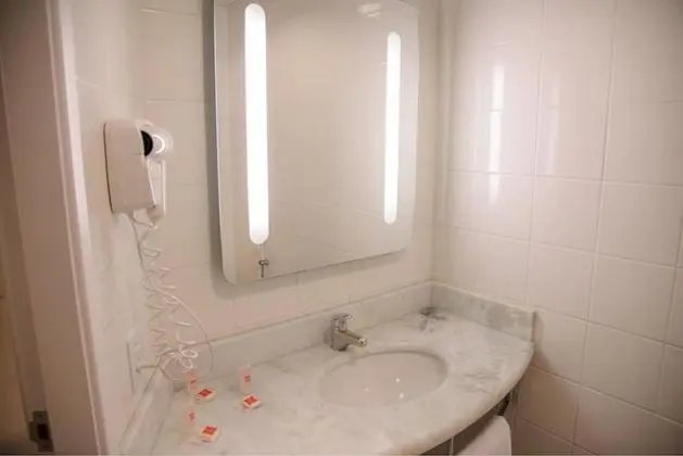 Standard Oda, 1 Çift Kişilik Yatak