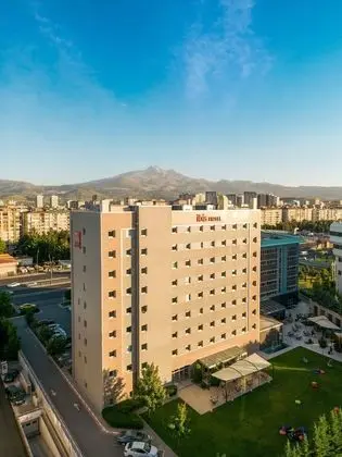 Oda, 2 Tek Kişilik Yatak