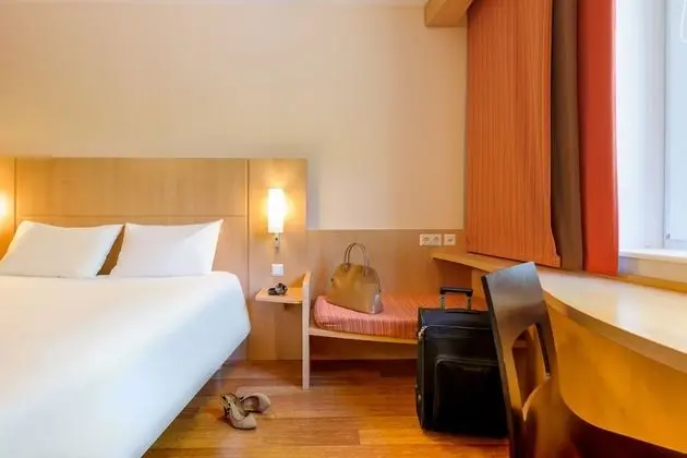 Standard Tek Büyük Yataklı Oda, 1 Çift Kişilik Yatak ve Çekyat