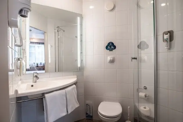 Oda, 1 Çift Kişilik Yatak