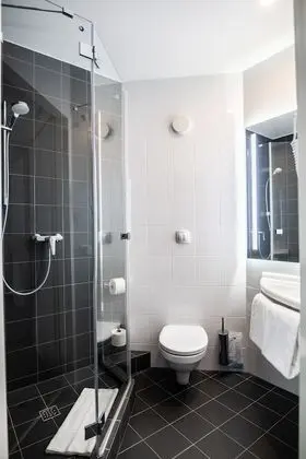 Oda, 2 Tek Kişilik Yatak