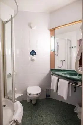 Standard Tek Büyük Yataklı Oda (Standard)