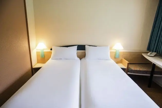 İki Ayrı Yataklı Oda, 2 Tek Kişilik Yatak