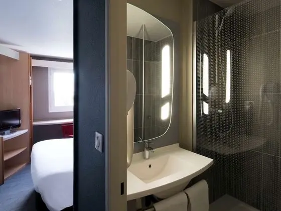 Comfort Tek Büyük Yataklı Oda, 1 Çift Kişilik Yatak