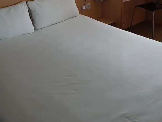 Tek Büyük Yataklı Oda, 1 Çift Kişilik Yatak