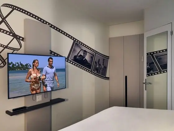 Oda, 1 Çift Kişilik Yatak (Cinema)