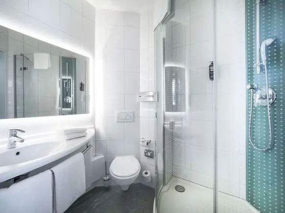 Oda, 2 Tek Kişilik Yatak (Cinema)